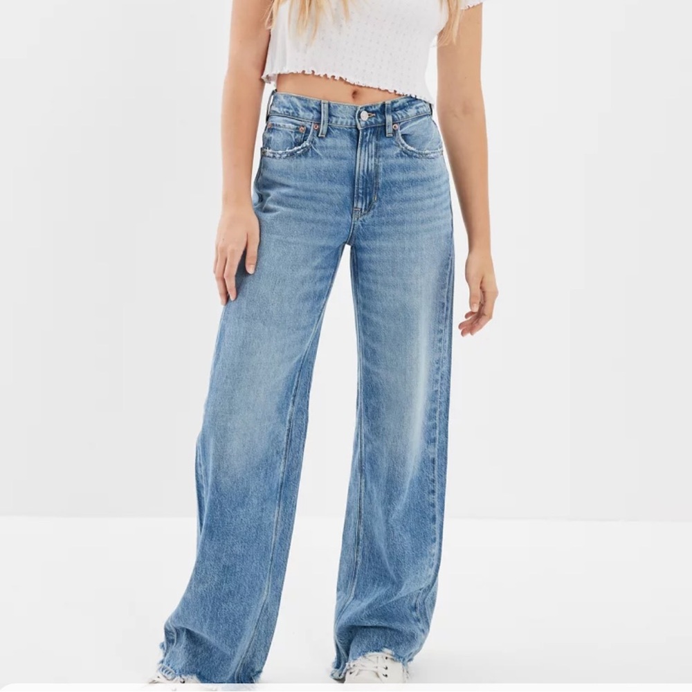 NWT {American Eagle} Super High Rise Baggy Wide Leg Jeans Size 6